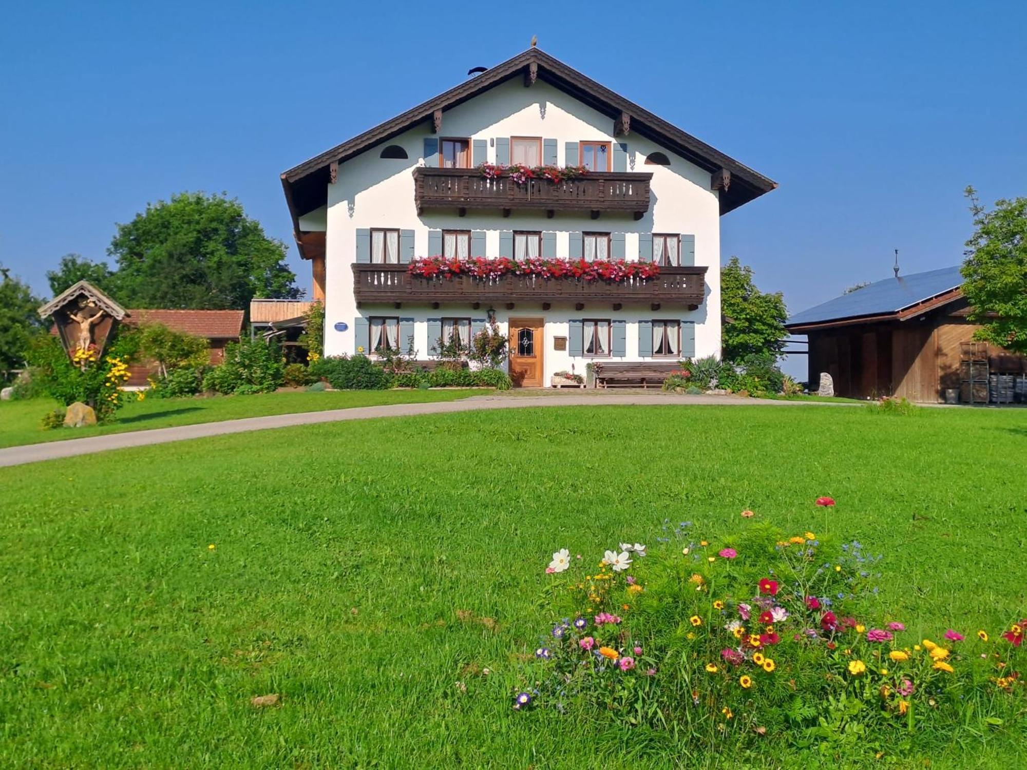 Asbichlerhof Apartment Bad Endorf